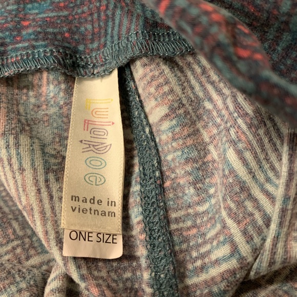 LuLaRoe leggings OS - Picture 2 of 2